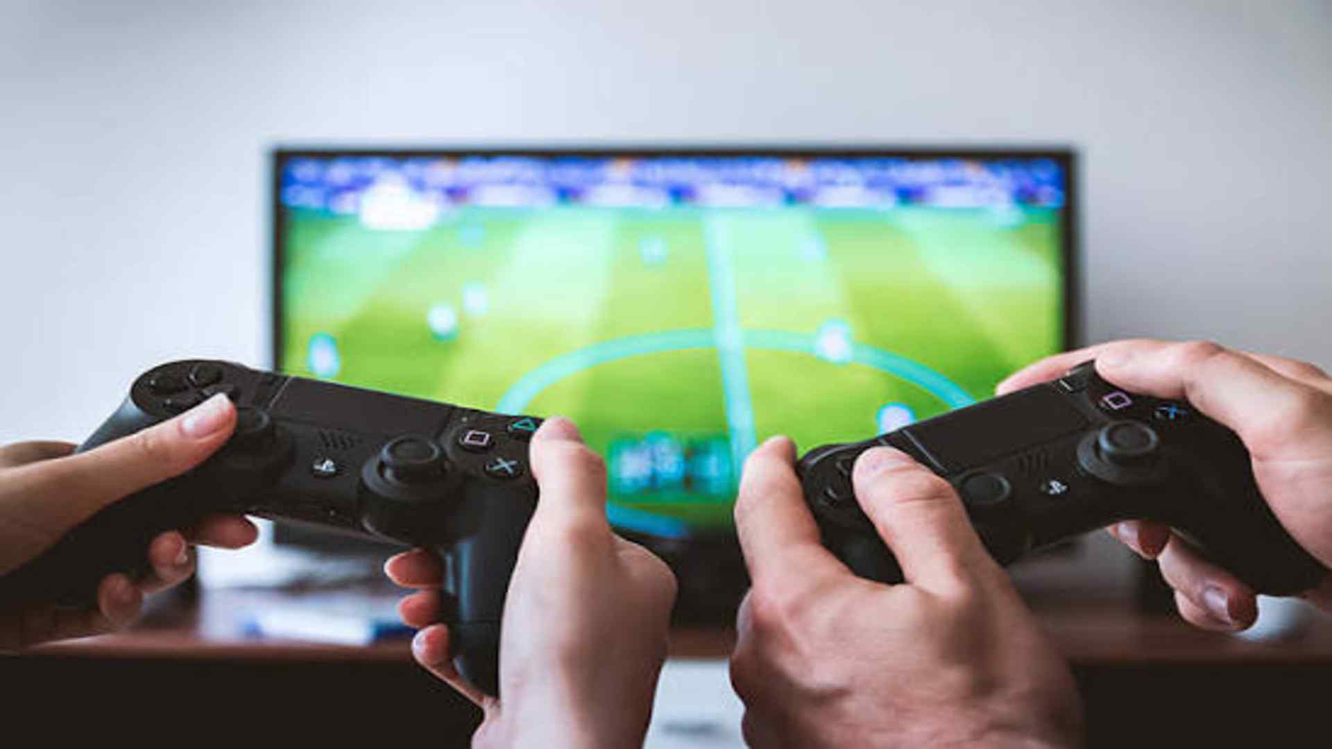 Multiplayer Games with Community Based Teamwork